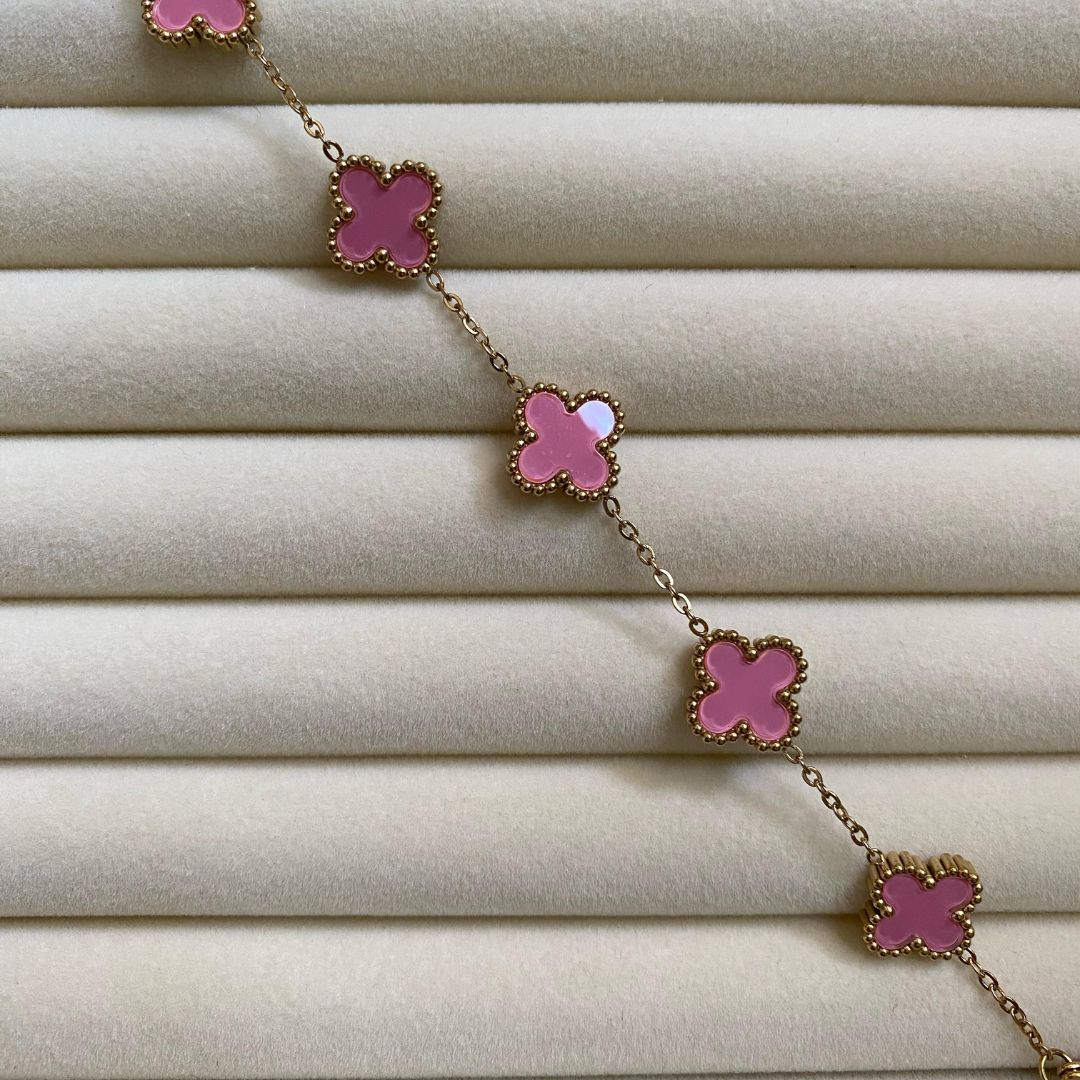 Pink clove bracelet