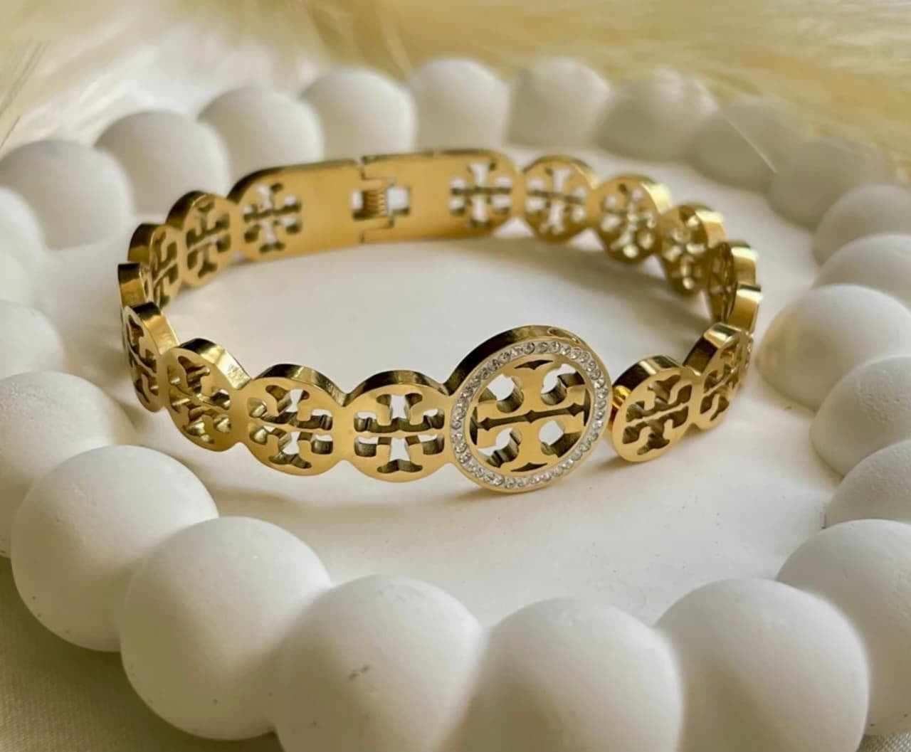 Tory burch classic handcuff