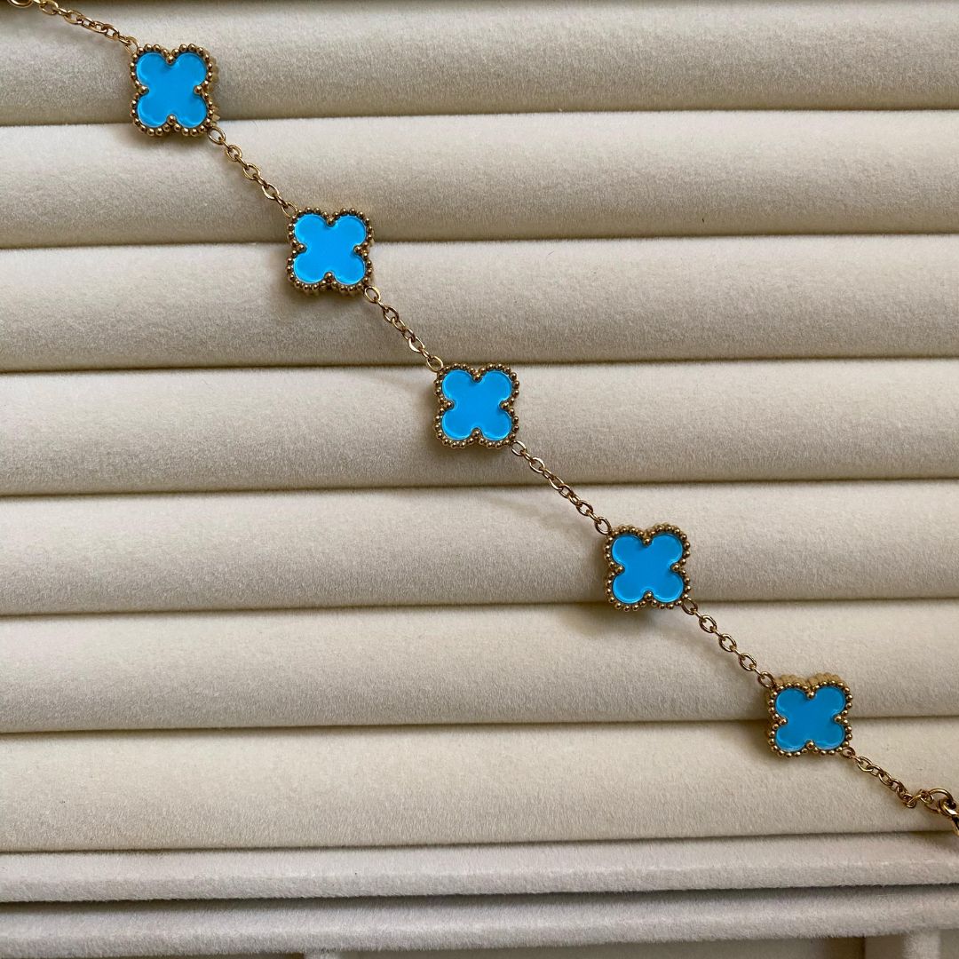 Sky blue clove bracelet