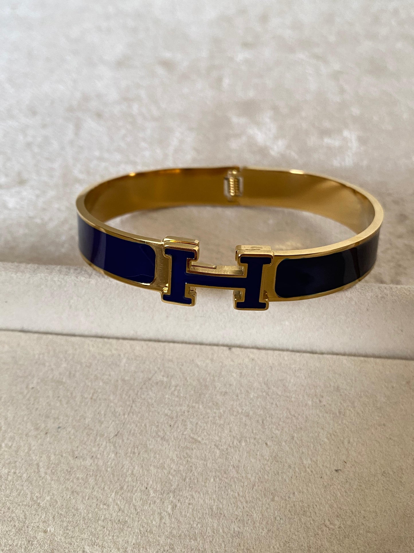 Royal Blue H Handcuff