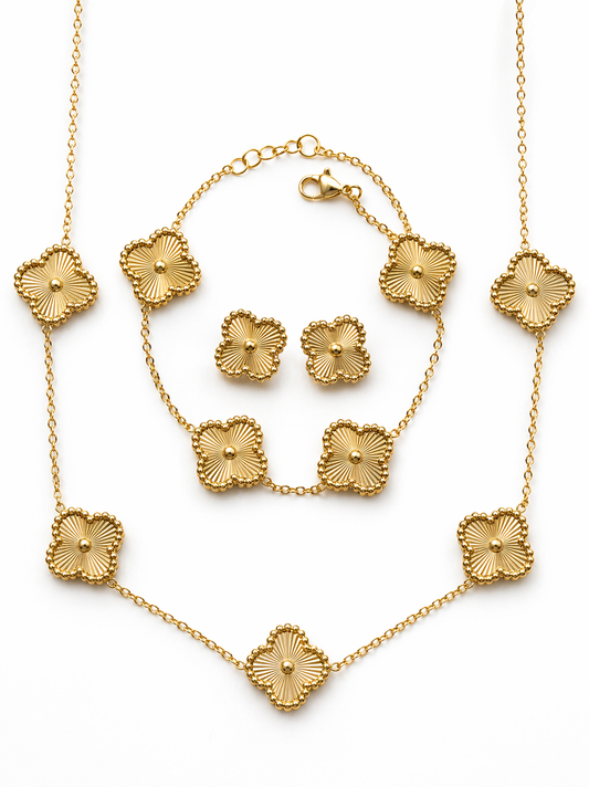 Gold clove set