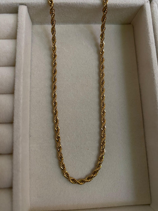 Rope chain necklace