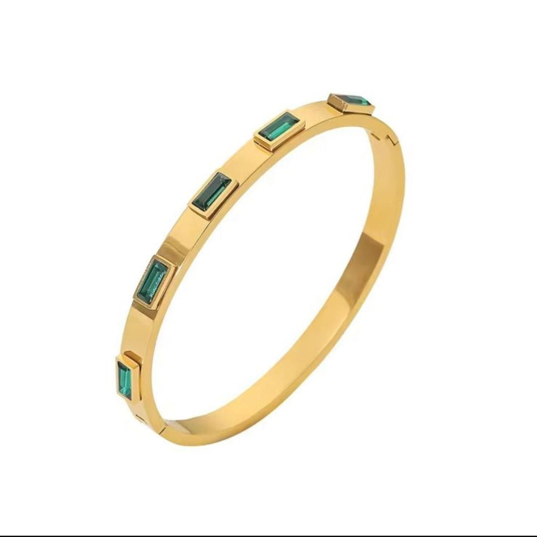 Emerald handcuff