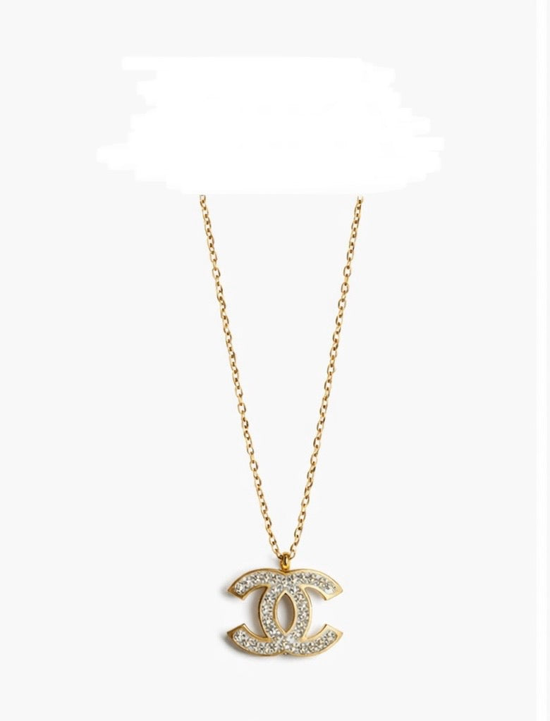 Channel necklace