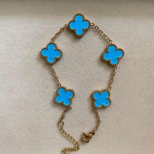 Sky blue clove bracelet