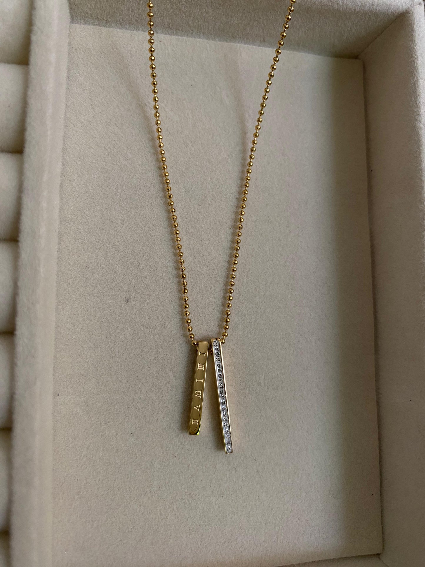 Numeral necklace