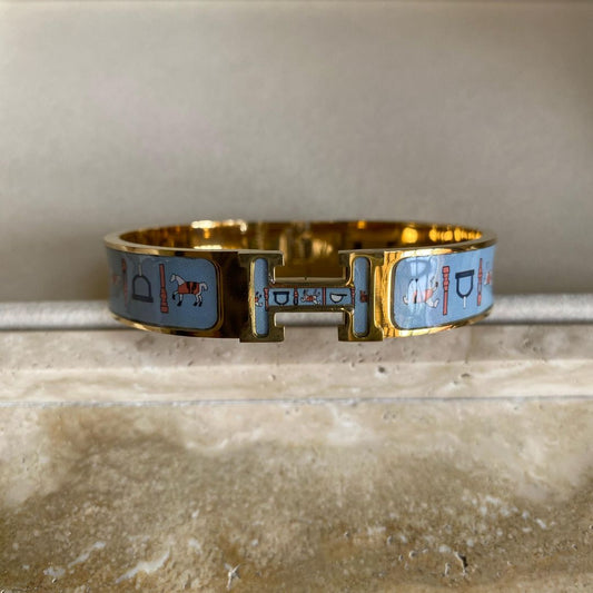 Blue H handcuff