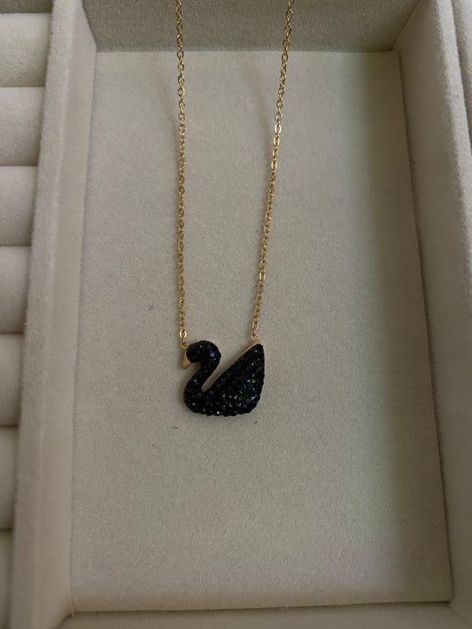 Swan black necklace