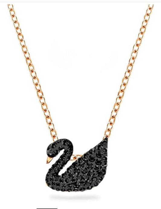 Swan black necklace