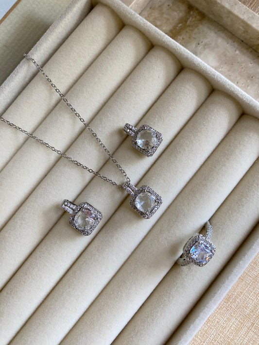 Silver square zircon set
