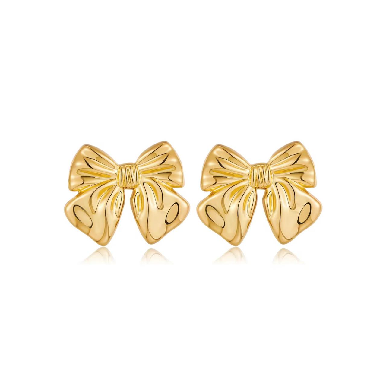 Chunky bow earrings