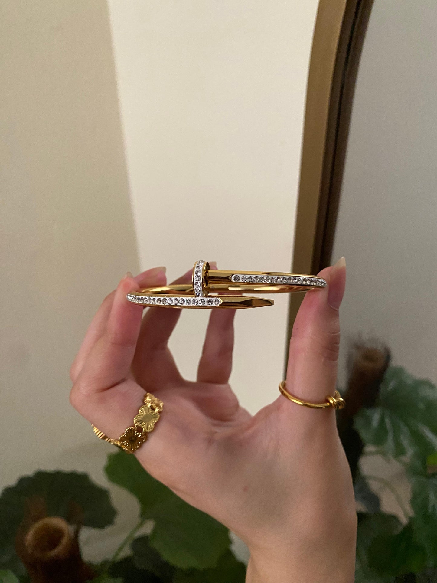 Full Stones Gold Nail Handcuff