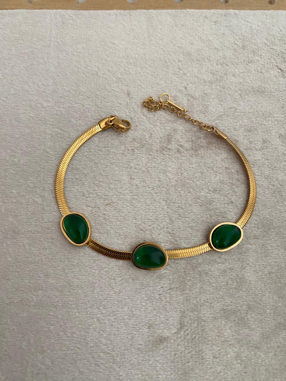 Emerald Stone Bracelet
