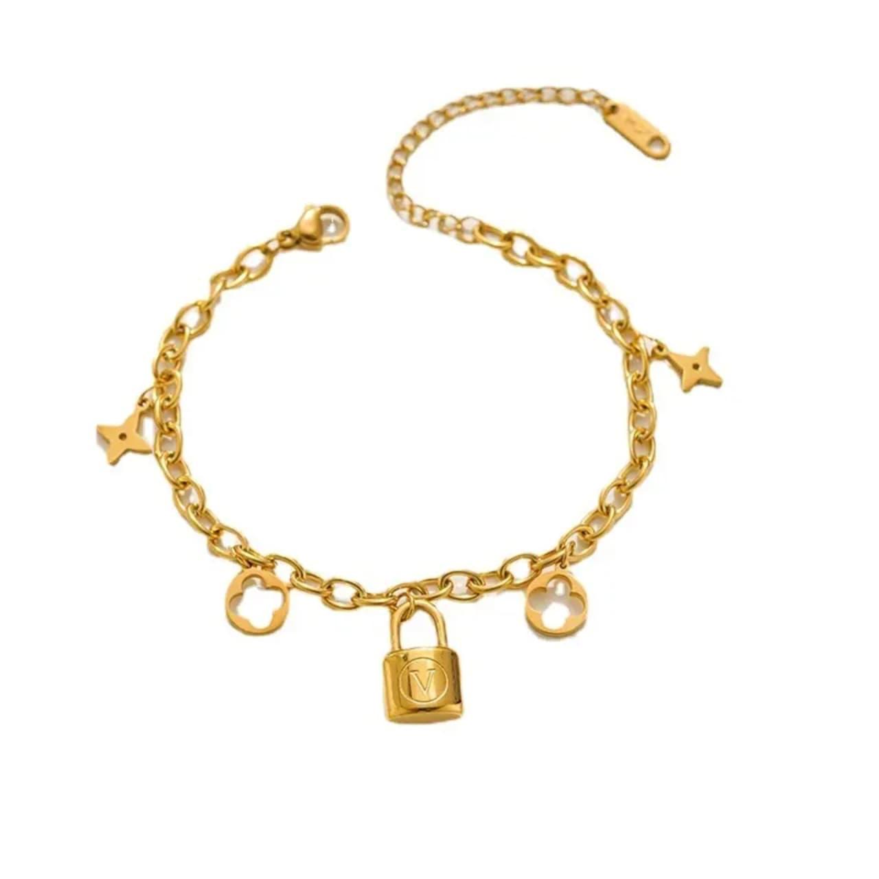 Lock charm bracelet