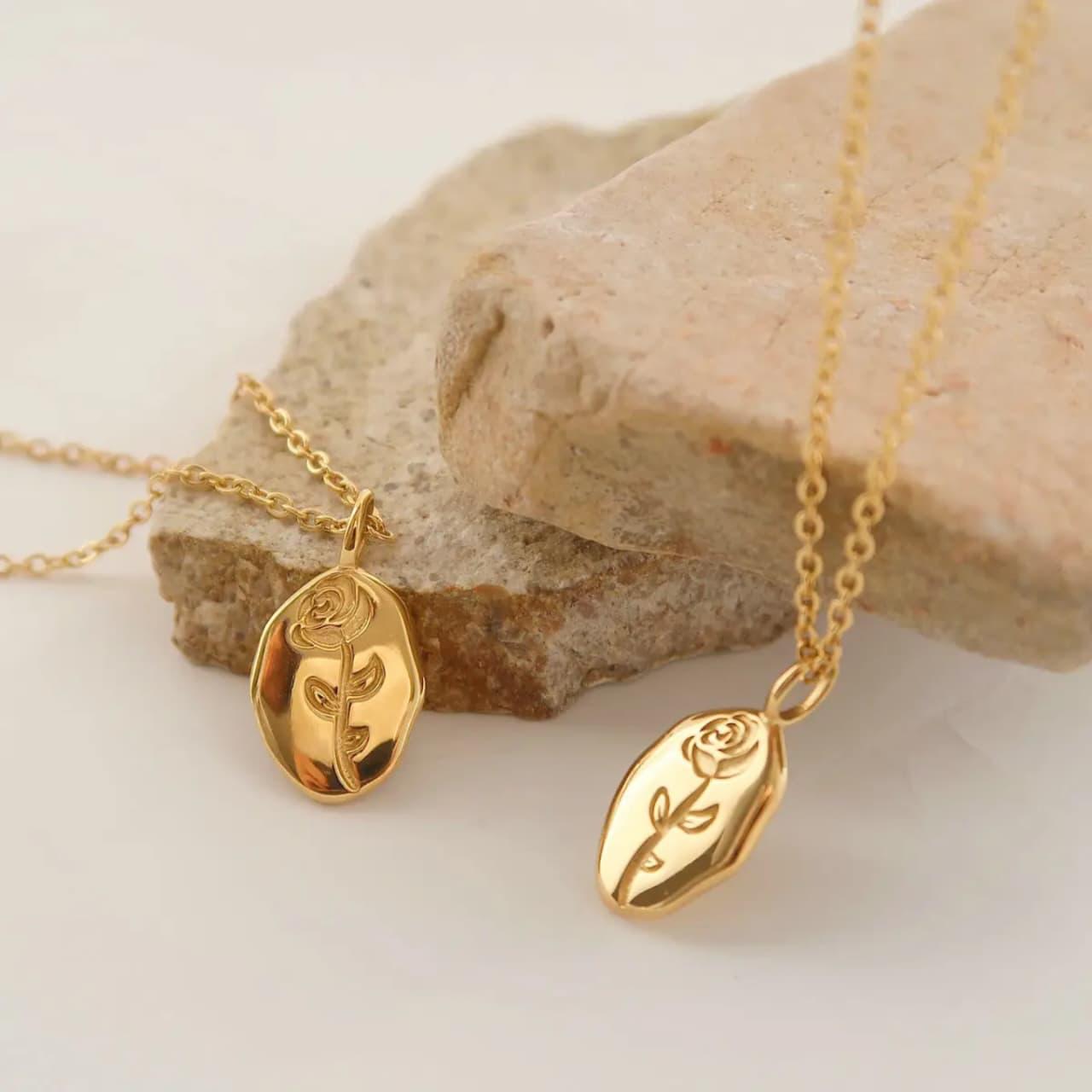 Rose Engraved Necklace