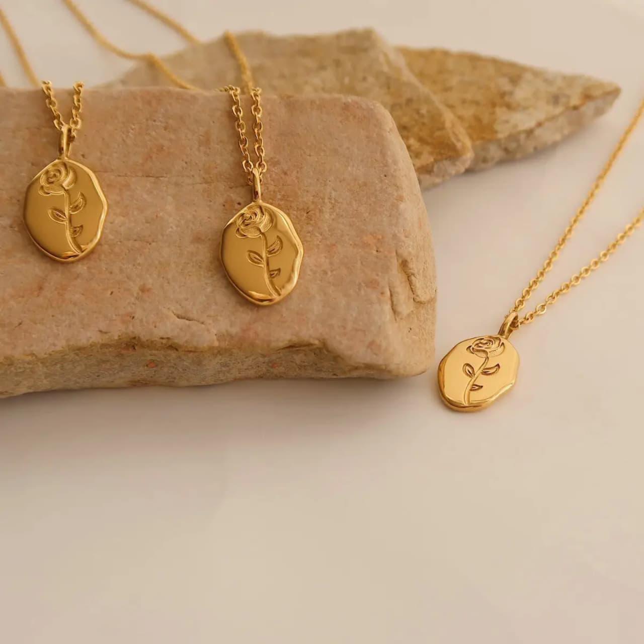 Rose Engraved Necklace