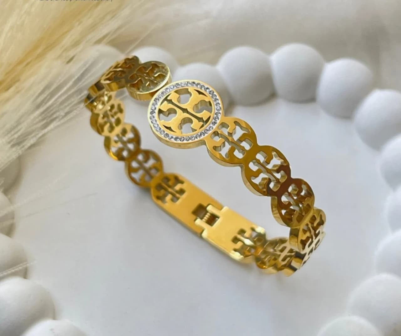 Tory burch classic handcuff