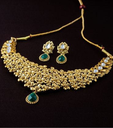 Necklace Set